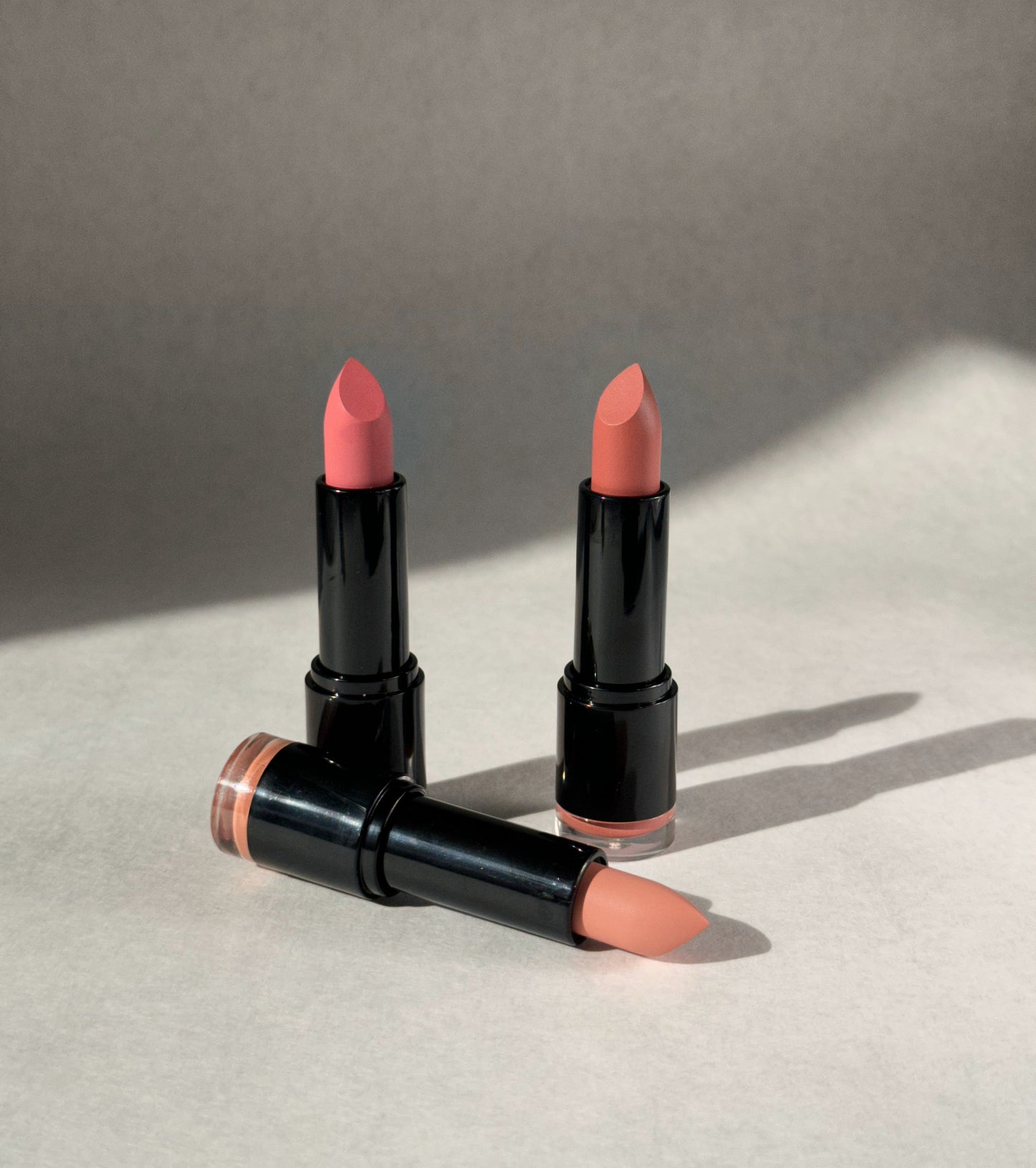 <transcy>Kit de labios mate '2001'</transcy>