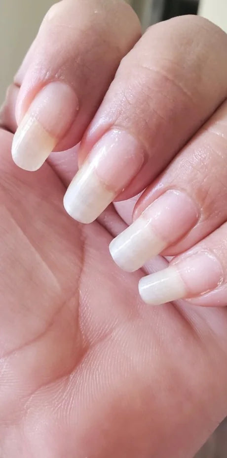 Nails after using Radiant nail growth oil: longer and smoother